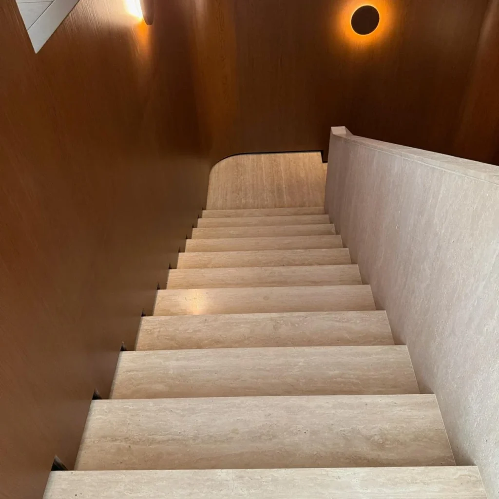 Private Villa – LIGHT TRAVERTINE