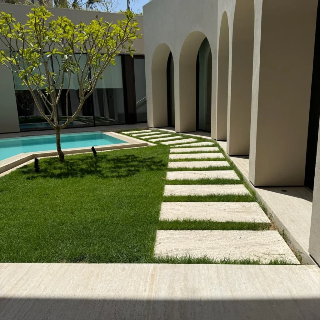 Private Villa – LIGHT TRAVERTINE