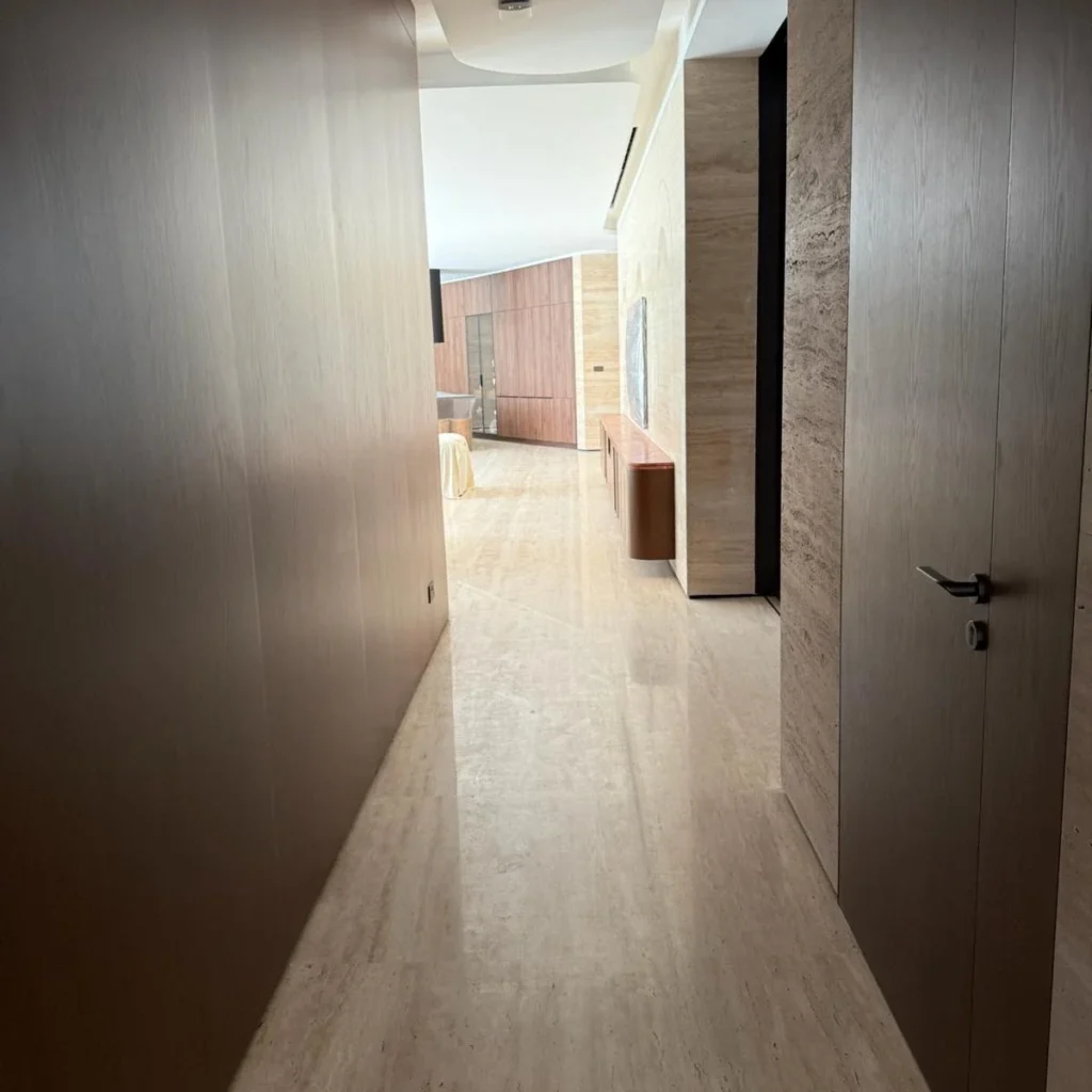 Private Villa – LIGHT TRAVERTINE